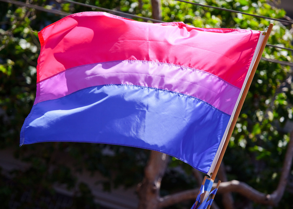 1998: Bisexual flag created